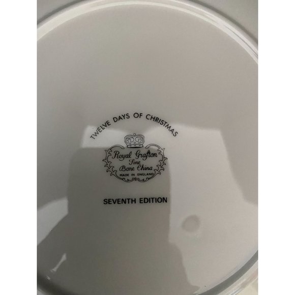 Royal Grafton " Twelve Days of Christmas" Plate, Seven Swans A Swimming, 1982 - Picture 6 of 6